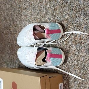 Men sneakers size 43 EU